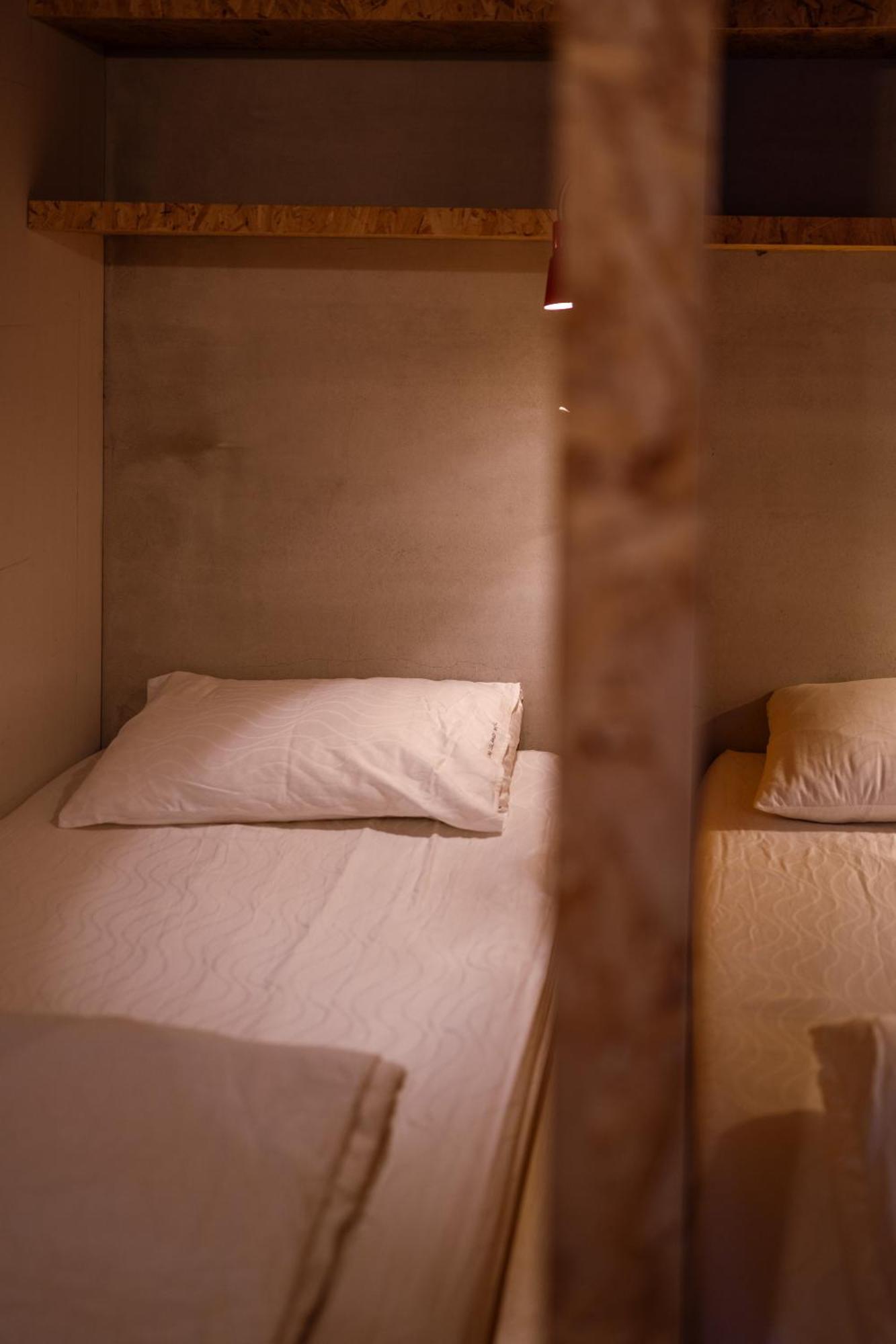 Slow Island Hostel กรีนไอแลนด์ ภายนอก รูปภาพ